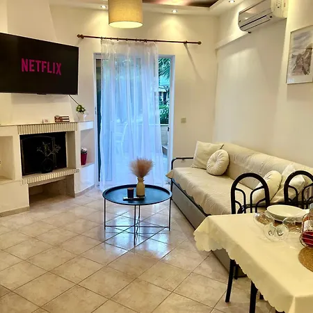 Niki 100 Meters From Beautiful - Pefkochori