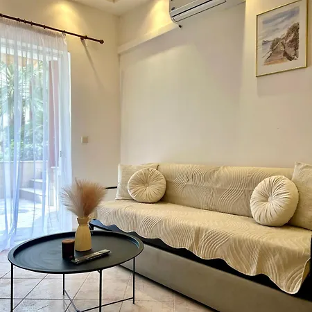 Niki 100 Meters From Beautiful - * Pefkochori