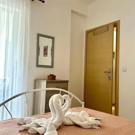 Niki 100 Meters From Beautiful - Pefkochori